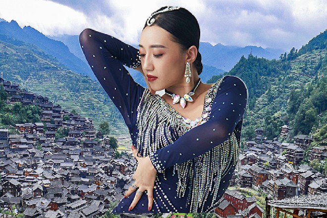 那咋办，我就这一身了，保安制服好像还在钱秘书那里呢