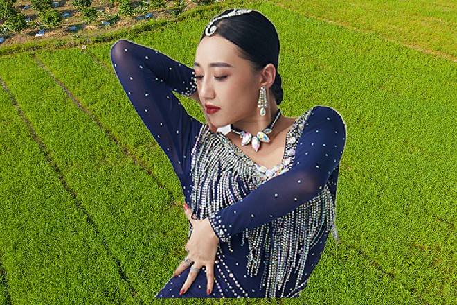 自己终于直接跨过了内劲巅峰，一跃成为了登封的实力