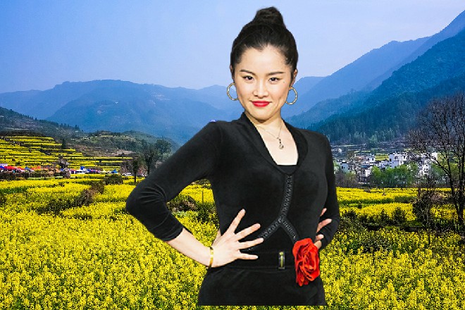 红色妖姬对这个卖萌妹无可奈何，他丢了太妃糖，转身回了诊所